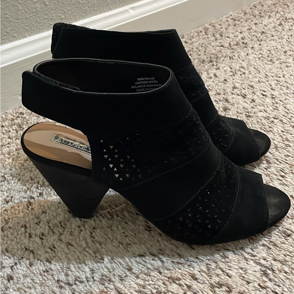 Women’s shoes